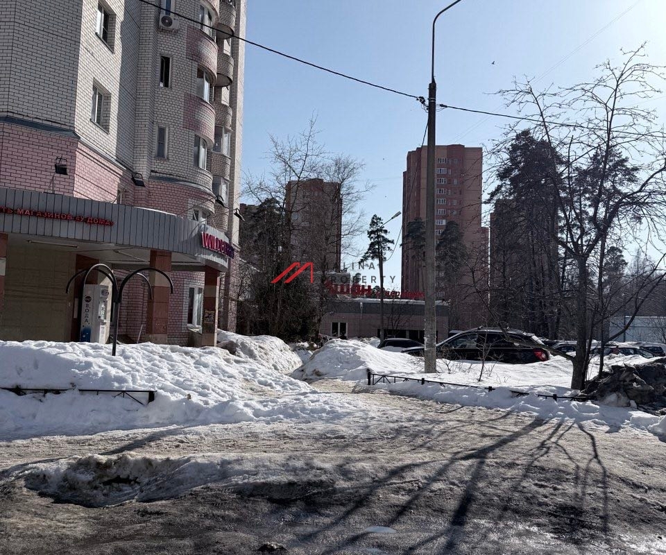 Продажа торгового помещения с арендаторами 