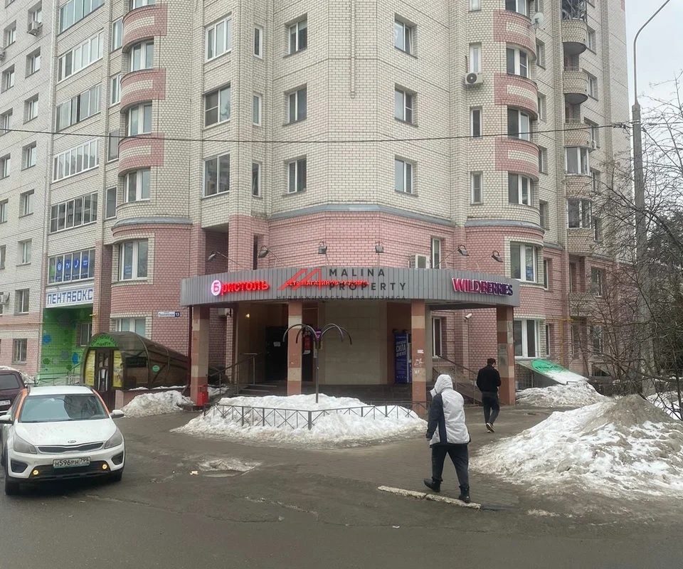 Продажа торгового помещения с арендаторами 