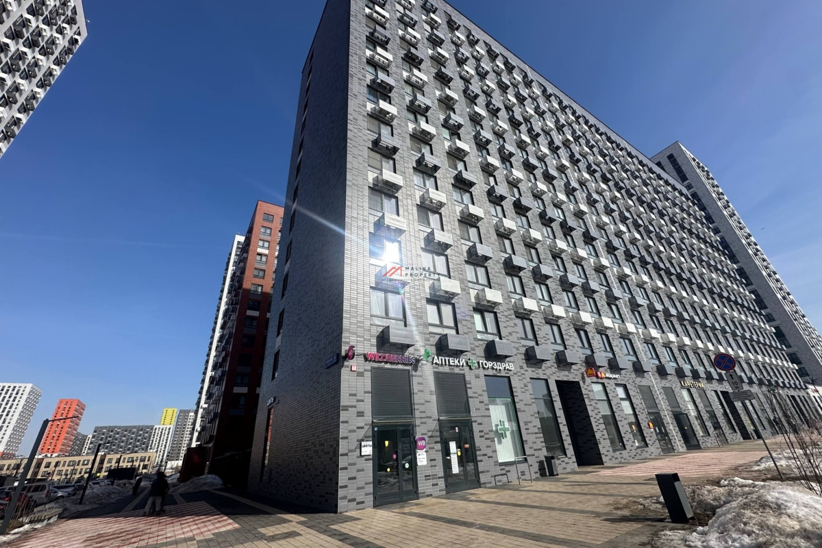 Продажа торгового помещения в ЖК "Саларьво парк" 