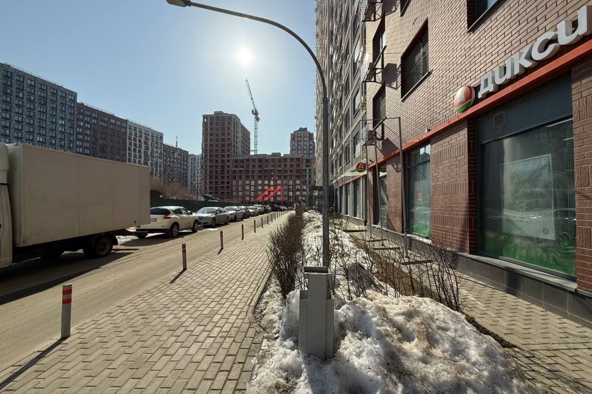 Продажа торгового помещения с арендатором Дикси 