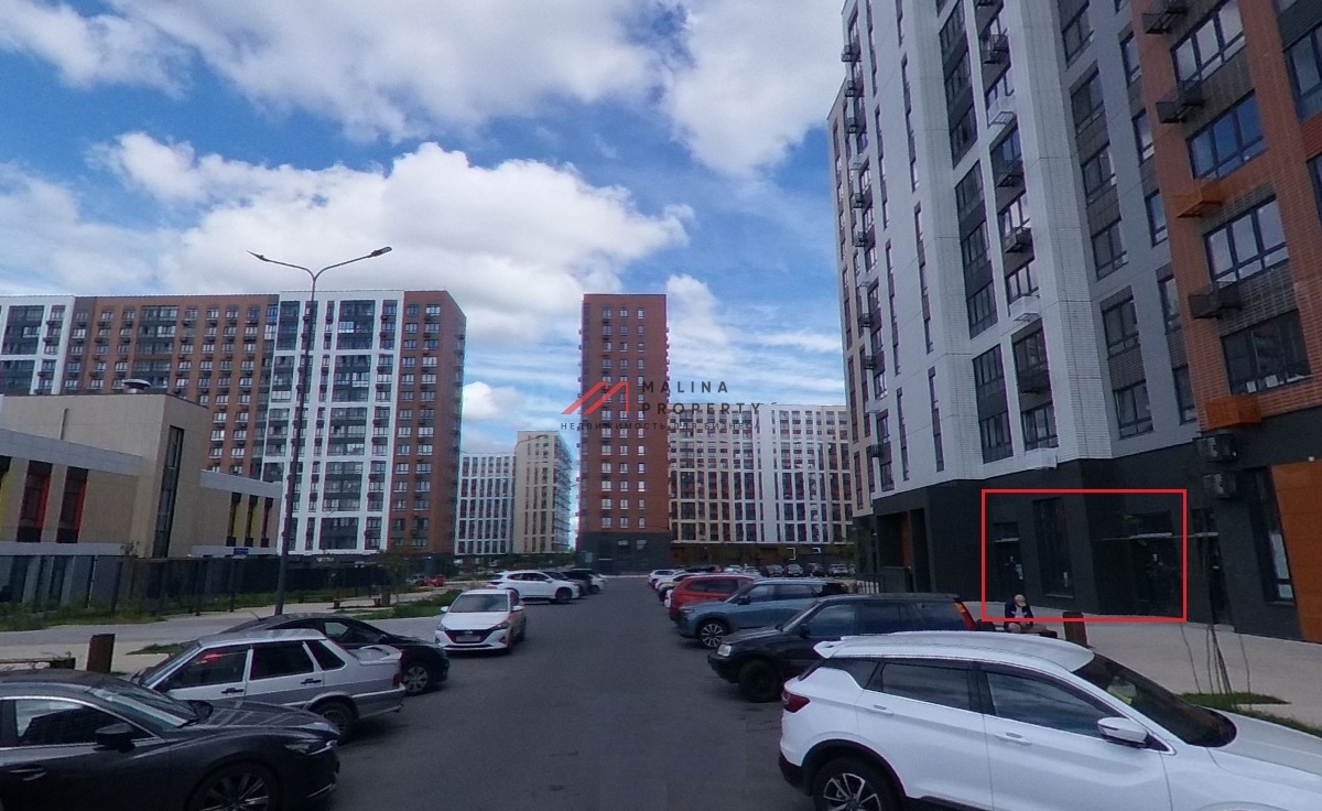 Продажа помещения с арендаторами в ЖК "1-й Ленинградский" 