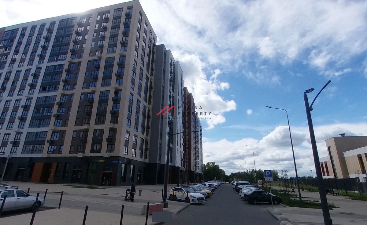 Продажа помещения с арендаторами в ЖК "1-й Ленинградский" 