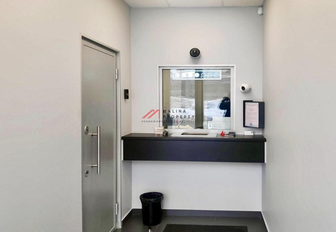 Продажа помещения с арендатором Фора-Банк 