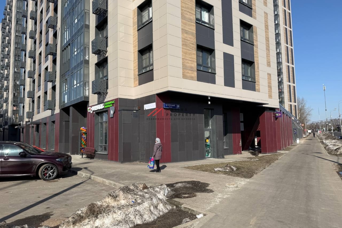 Продажа углового помещения с сетевыми арендаторами