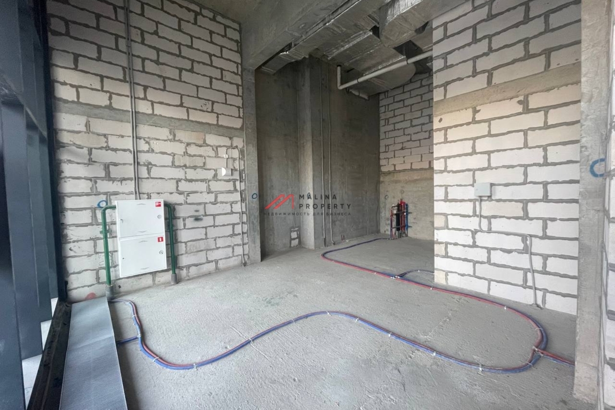 Аренда торгового помещения в ЖК "EVER-2". 1-я линия