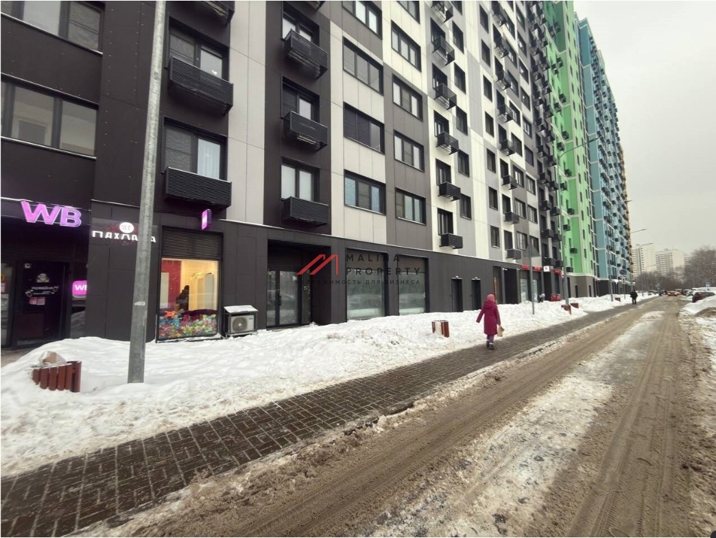 Аренда торгового помещения в жилом комплексе Лучи