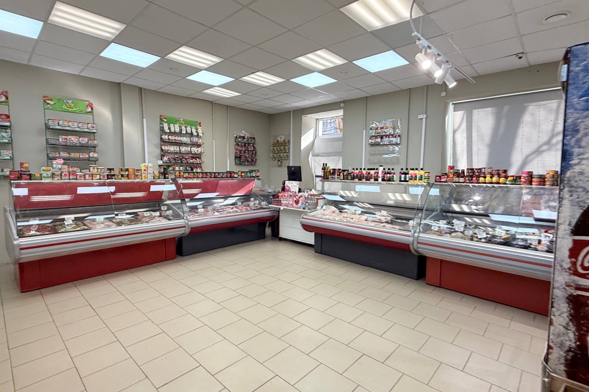 Продажа торгового помещения с арендаторами