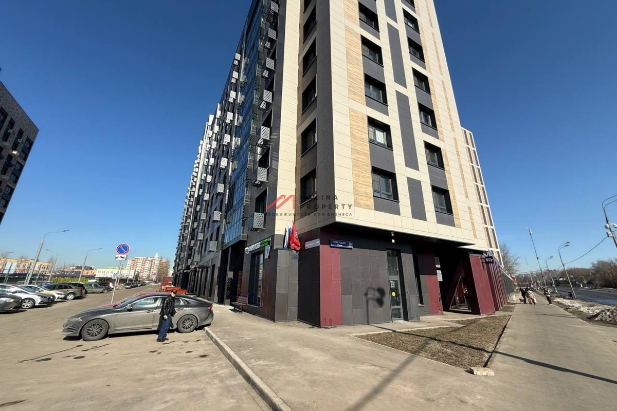 Продажа углового помещения с сетевыми арендаторами