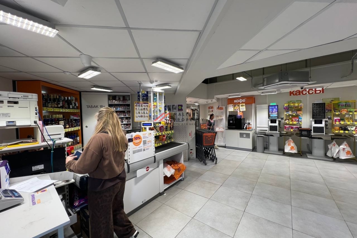 Продажа торгового помещения с супермаркетом Дикси