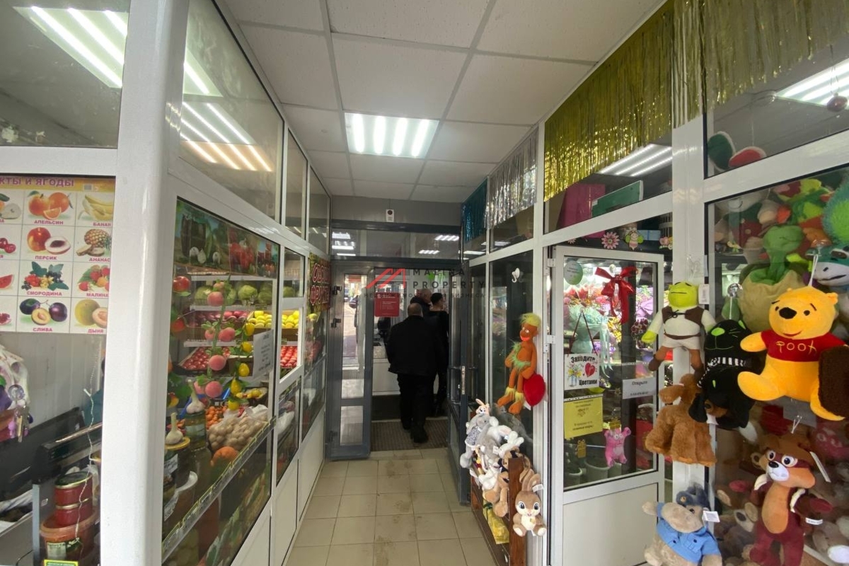 Продажа торгового здания с арендаторами в Апрелевке