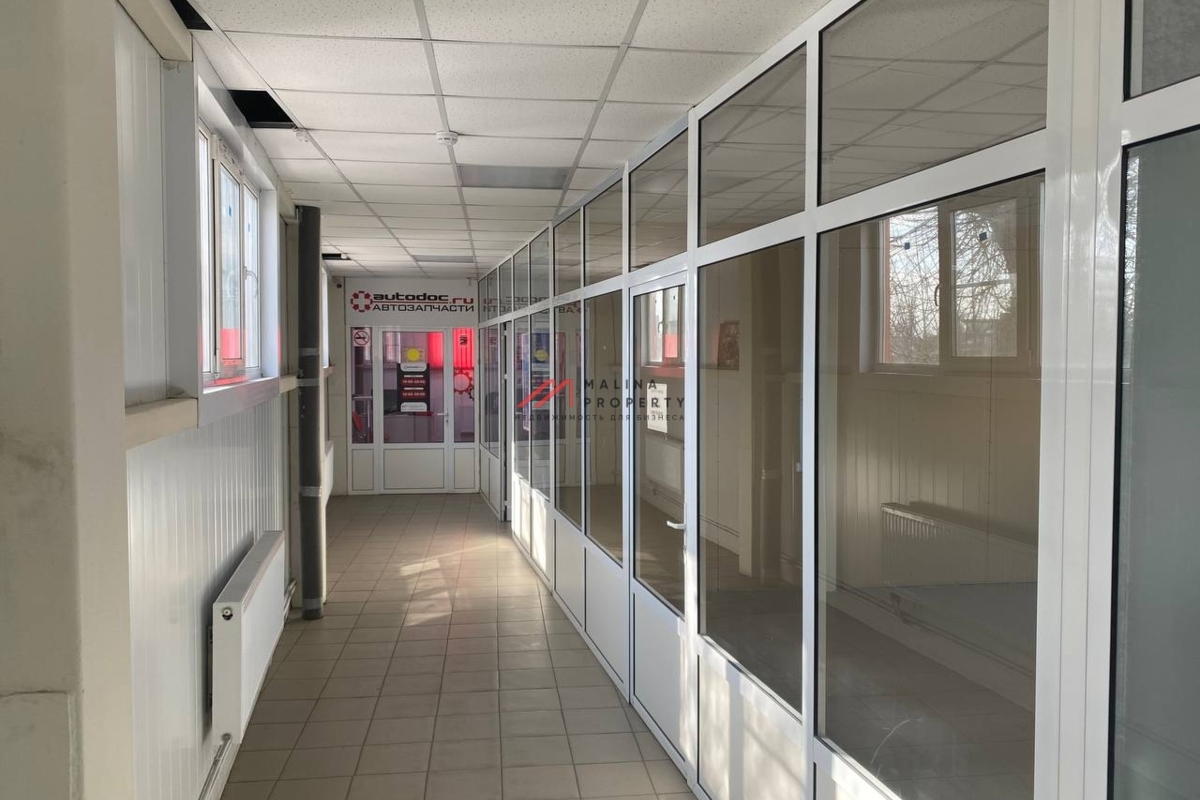 Продажа торгового здания с арендаторами в Апрелевке