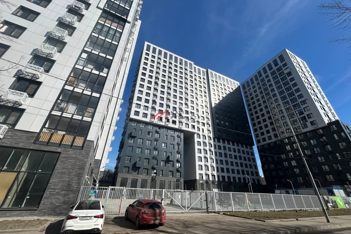 Продажа торгового помещения в жилом комплексе Селф