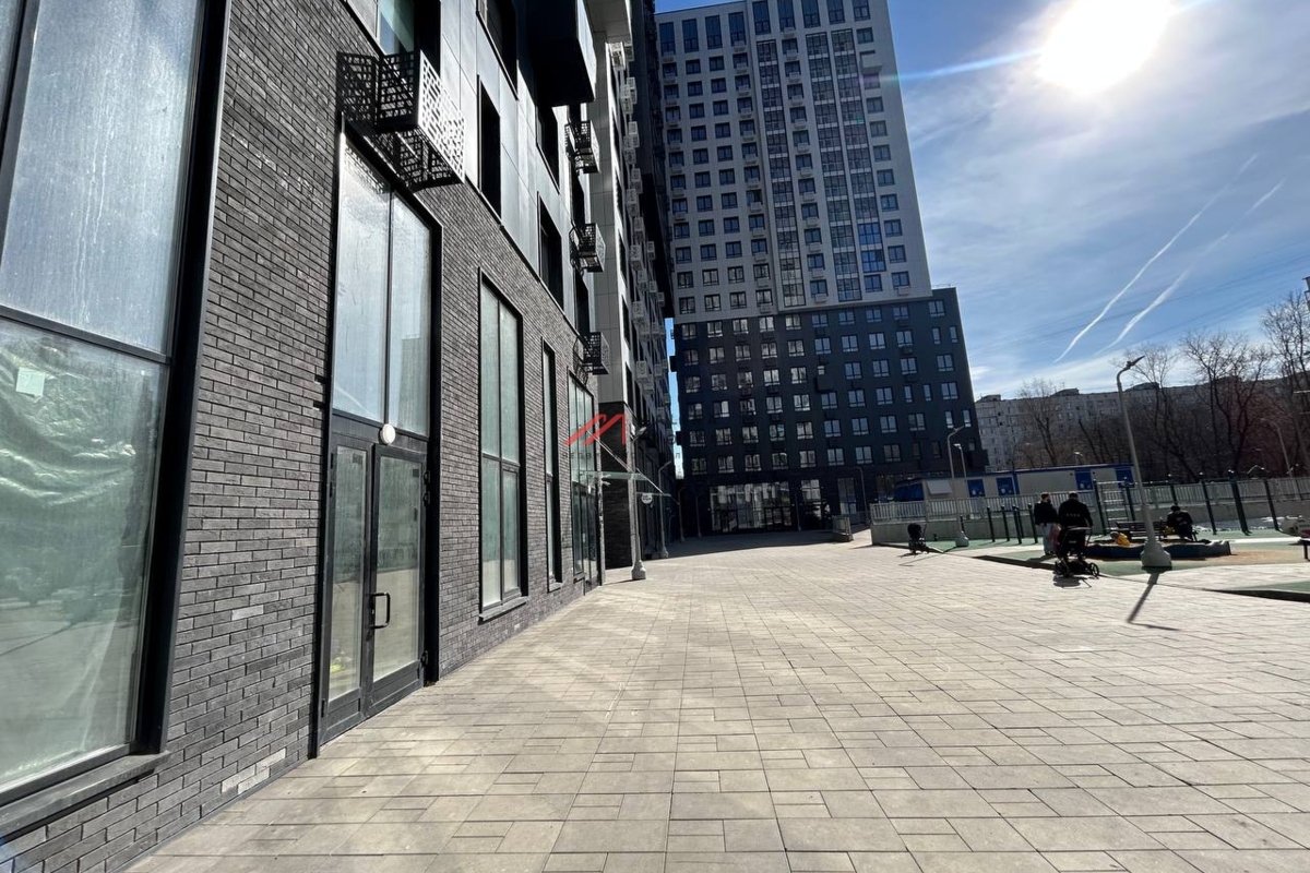 Продажа торгового помещения в жилом комплексе Селф