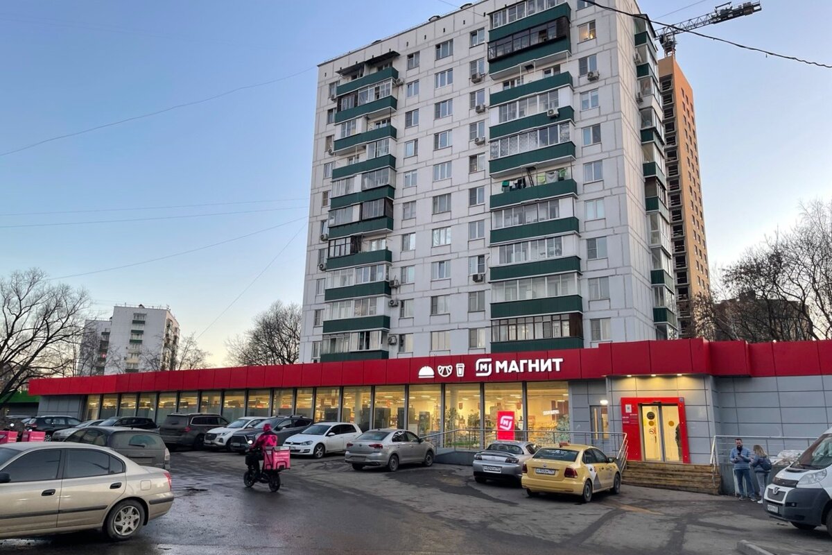 Продажа торгового помещения рядом с метро Окская