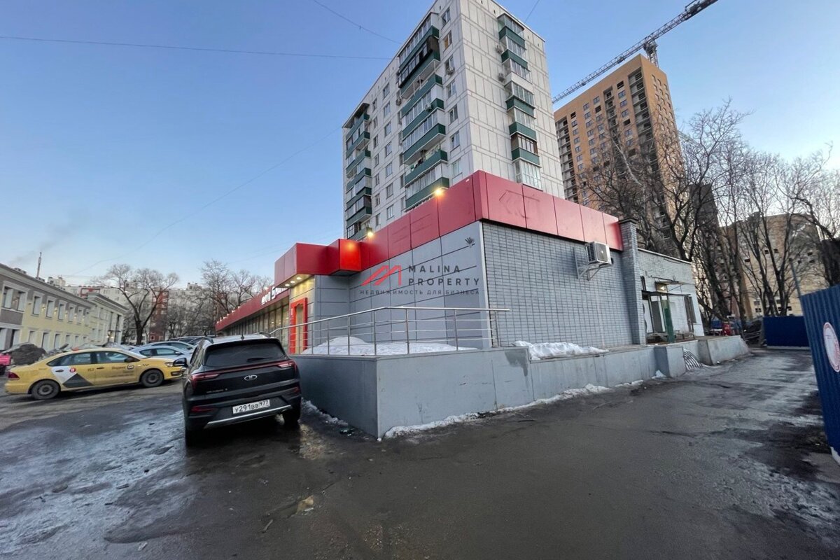 Продажа торгового помещения рядом с метро Окская