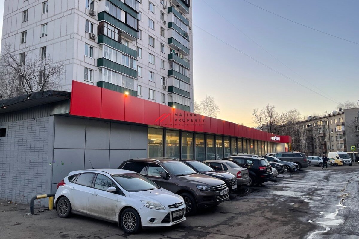 Продажа торгового помещения рядом с метро Окская