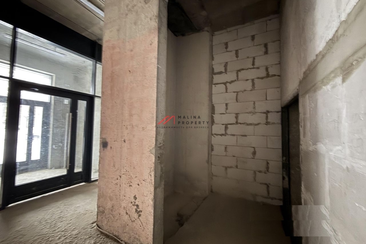 Продажа торгового помещения на Базовской 