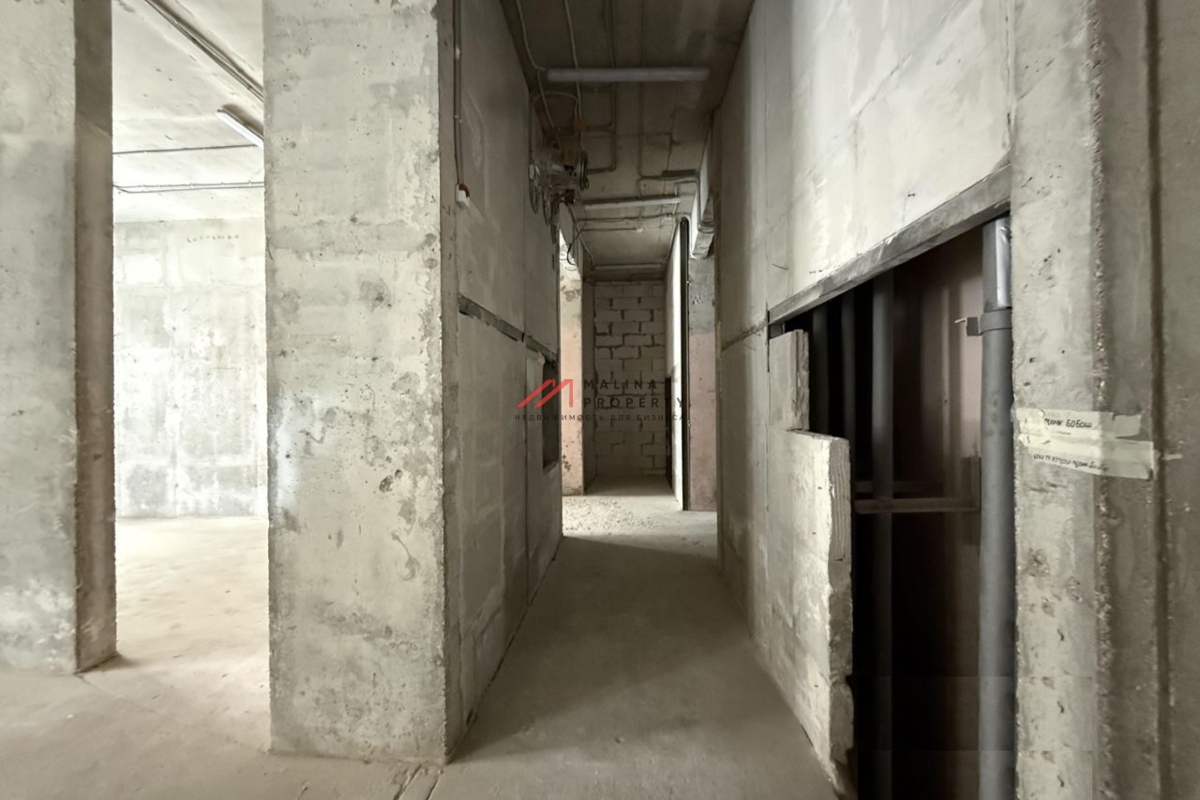 Продажа торгового помещения на Базовской 