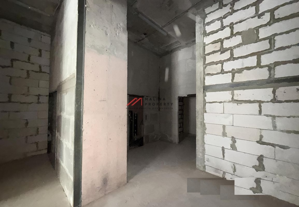 Продажа торгового помещения на Базовской 