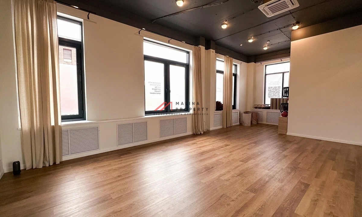 Продажа углового помещения в ЖК "Ильинские луга" 