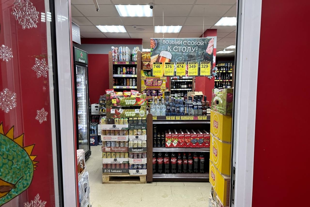 Продажа торгового помещения с арендатором "Бристоль"