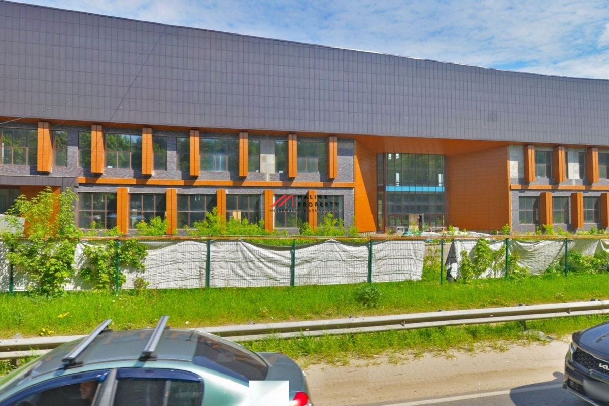 Продажа двух торгово-офисных центров в поселке "Малаховское озеро" 