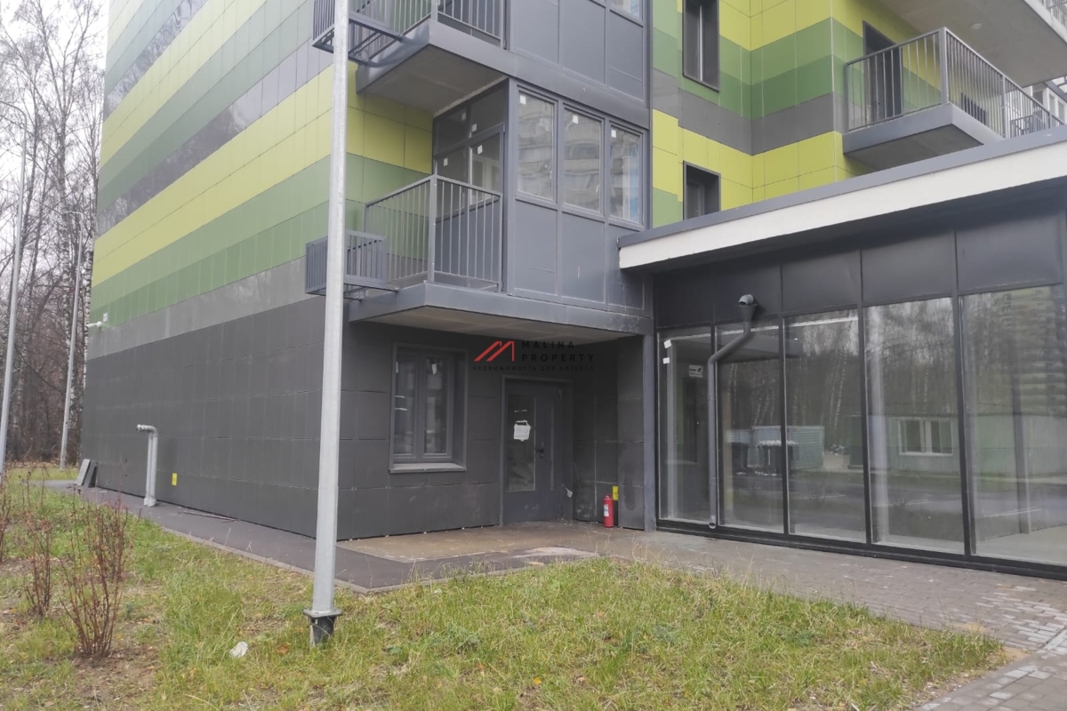 Аренда торгового помещения в ЖК "Три квартала"