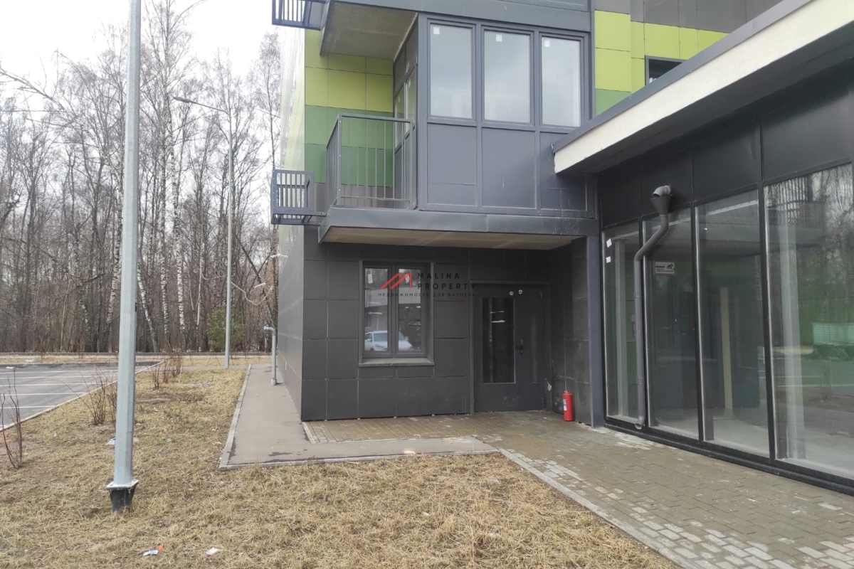 Аренда торгового помещения в ЖК "Три квартала"