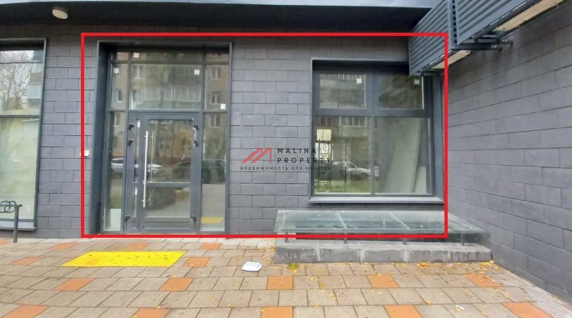 Аренда торгового помещения в новом доме 