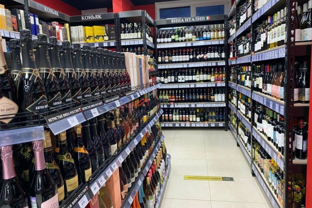 Продажа помещения с магазином Ароматный Мир в ЖК "Изумрудные Холмы"