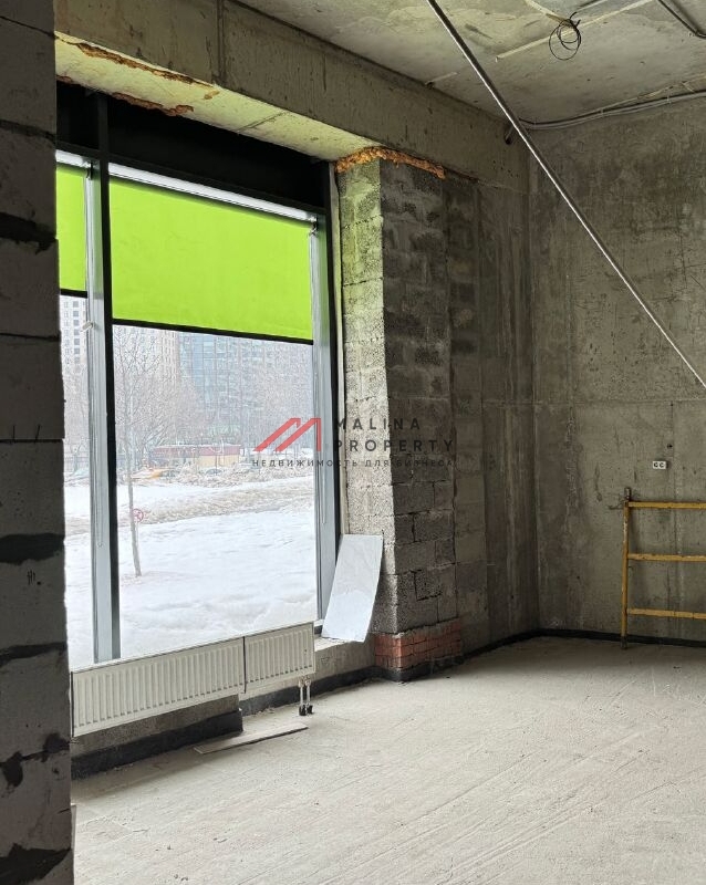 Продажа торгового помещения в ЖК "Лайм"