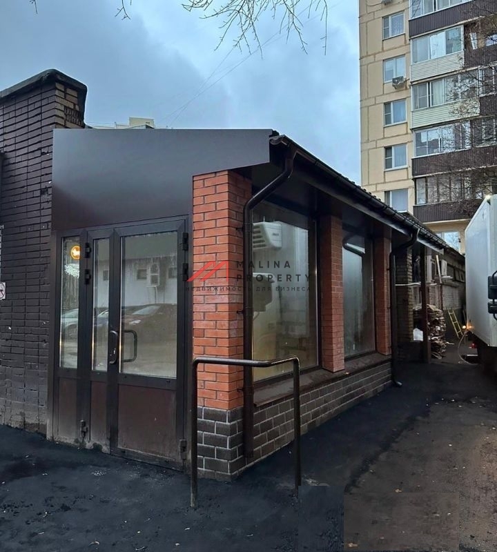 Продажа торгового помещения с арендаторами 