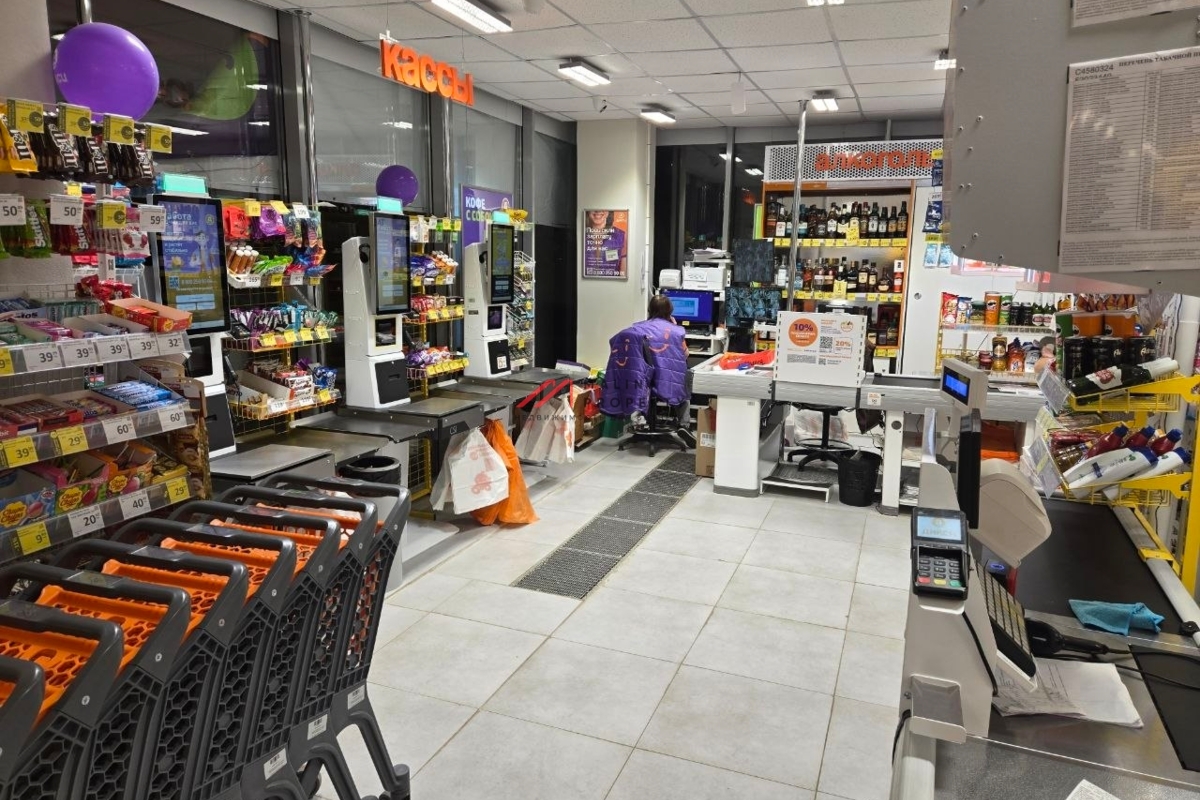 Продажа торгового помещения с супермаркетом Дикси