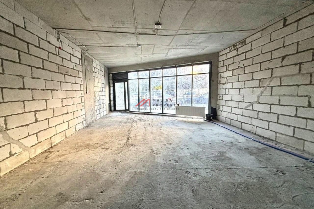 Продажа помещения на въезде в ЖК "Спутник"