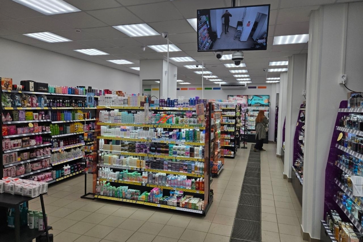 Продажа торгового помещения с арендатором Улыбка Радуги