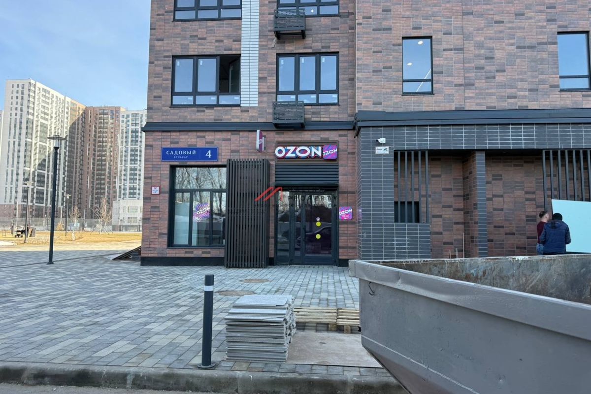 Продажа торгового помещения с арендатором  в ЖК "1-й Южный" 