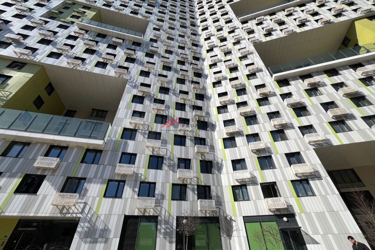 Продажа торгового помещения в ЖК "Лайм"