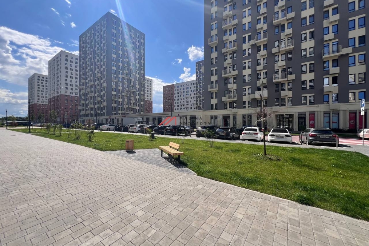 Продажа помещения с арендатором в жилом комплексе "Горки парк" 