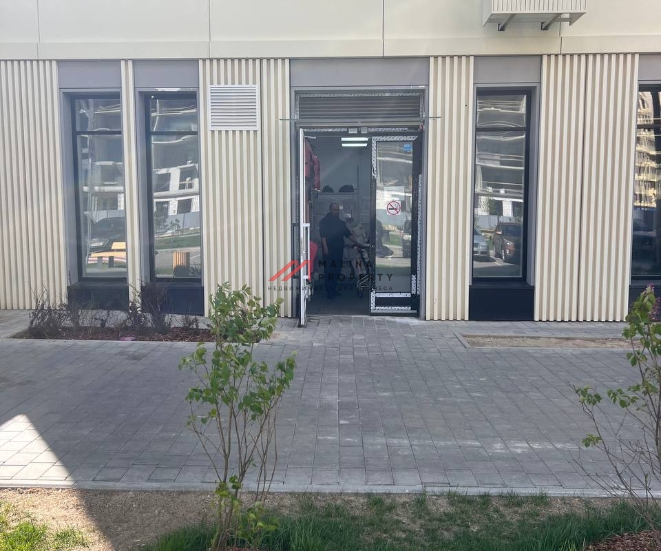 Продажа помещения с арендатором в жилом комплексе "Горки парк" 