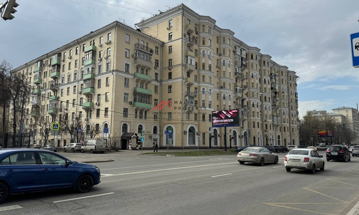 Продажа помещения с арендаторами на Куусинена
