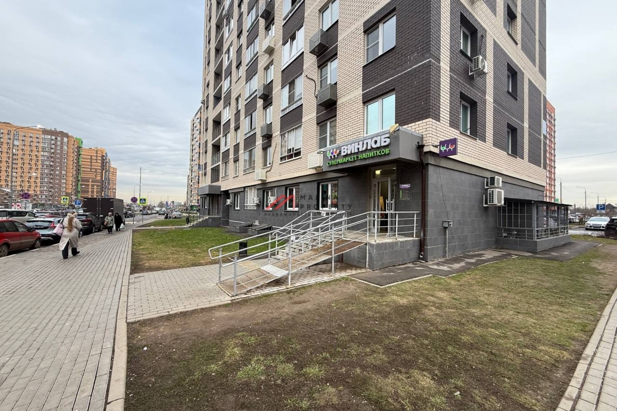 Продажа помещения с арендатором ВинЛаб