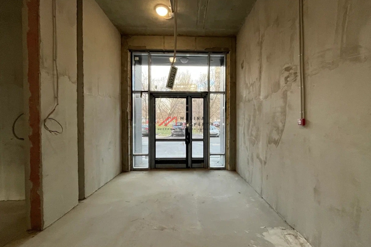 Аренда торгового помещения в новом доме 