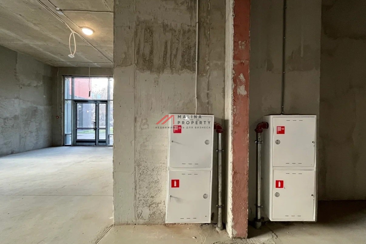 Аренда торгового помещения в новом доме 