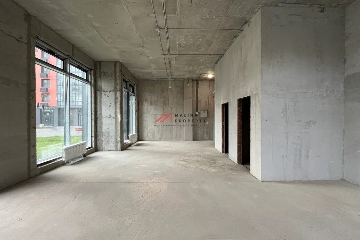 Аренда торгового помещения в новом доме 