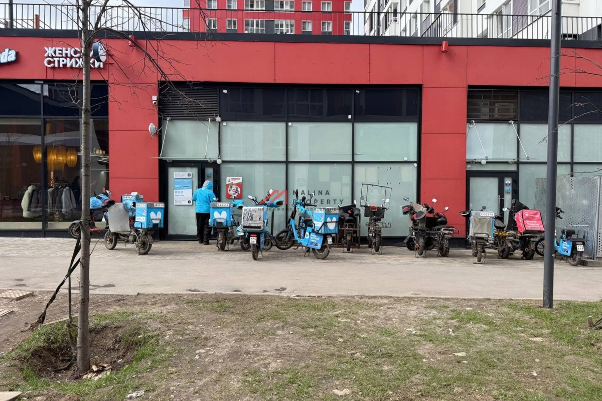 Продажа помещения с арендатором в ЖК Спутник