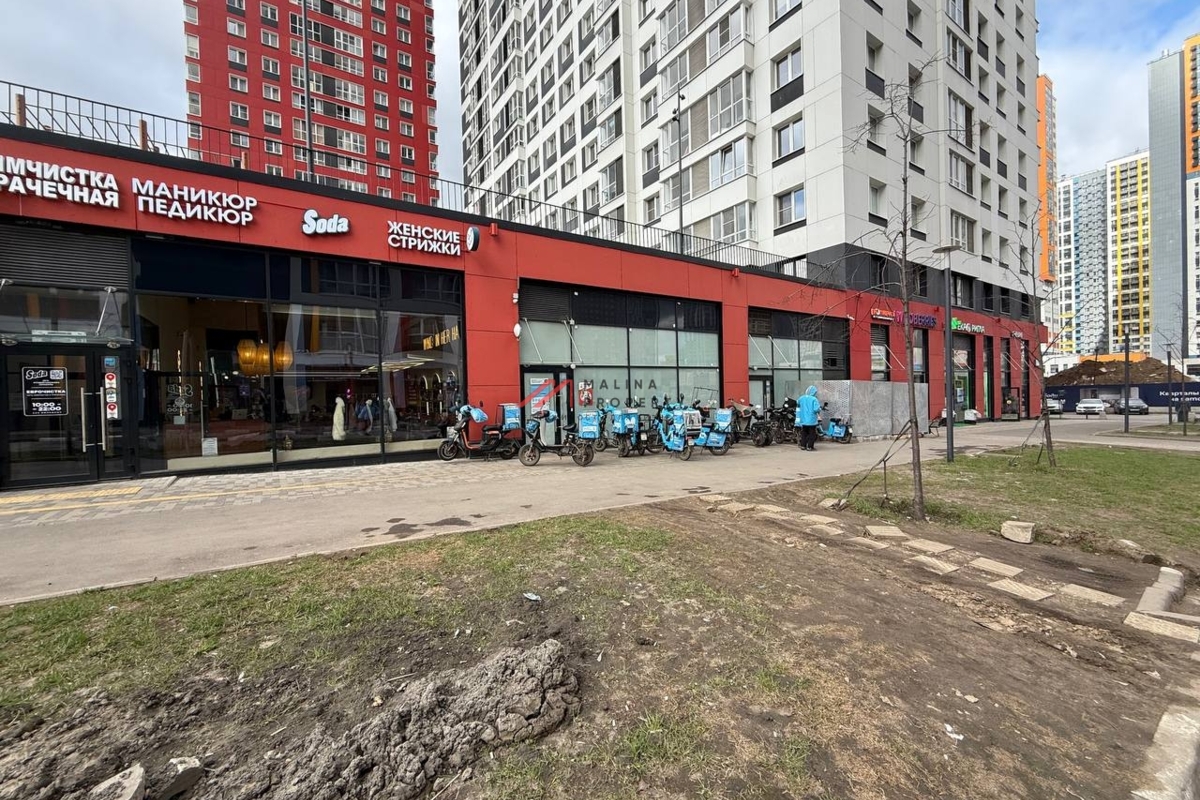 Продажа помещения с арендатором в ЖК Спутник