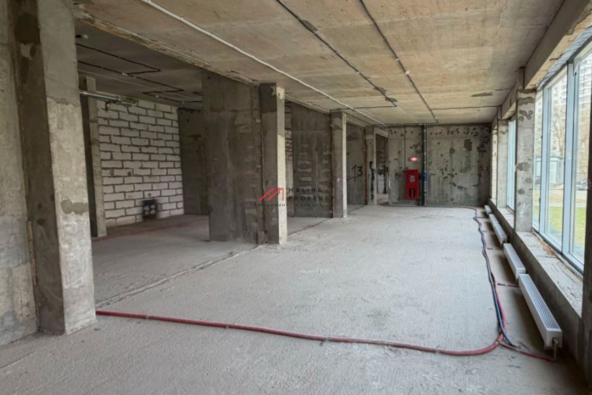 Аренда торгового помещения в  ЖК "Лучи"