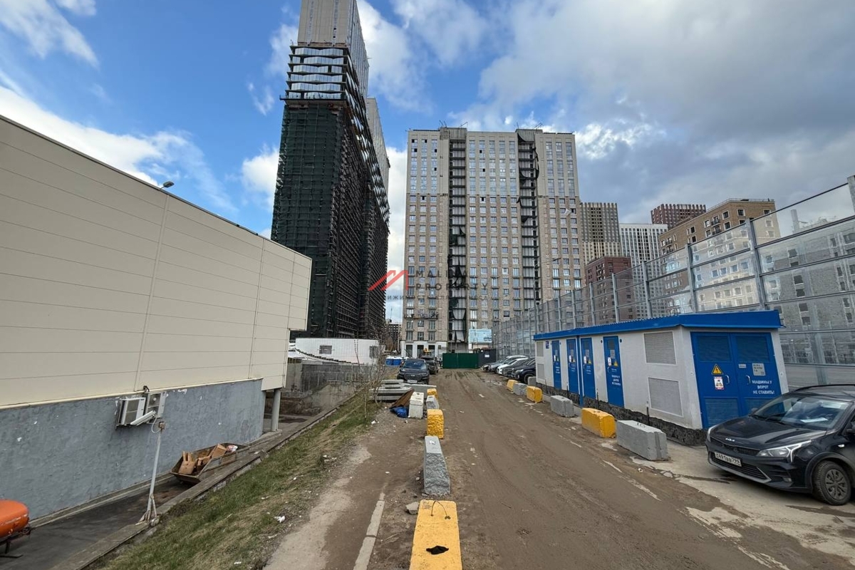 Продажа помещения с аптекой Неофарм в ЖК "Селигер Сити"