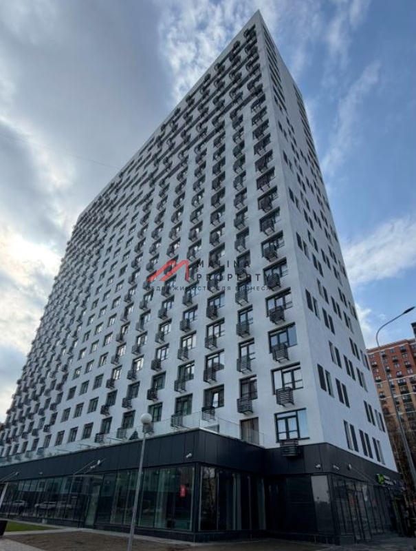 Продажа торгового помещения в  ЖК "Лучи"