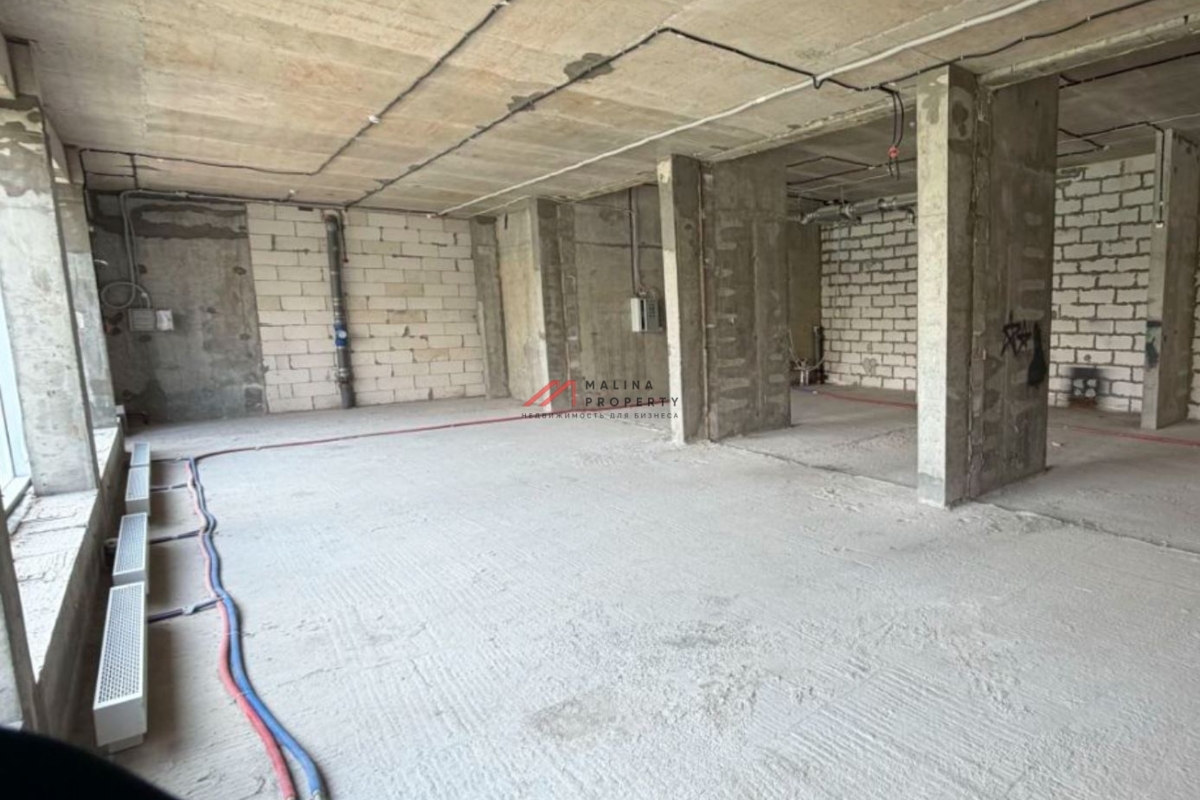 Продажа торгового помещения в  ЖК "Лучи"